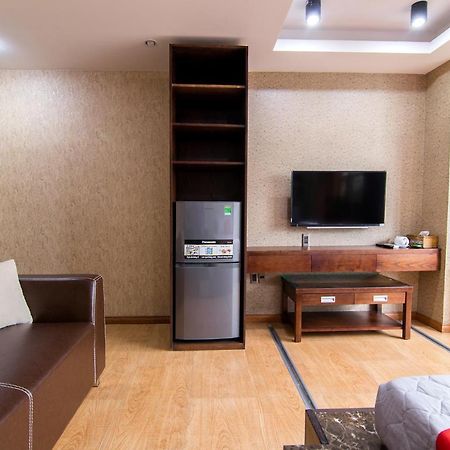 Reddoorz Plus @ Nguyen Trai Street Ho Şi Min Dış mekan fotoğraf