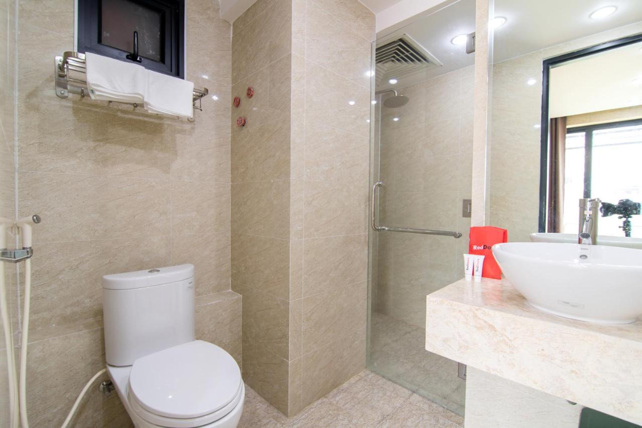 Reddoorz Plus @ Nguyen Trai Street Ho Şi Min Dış mekan fotoğraf