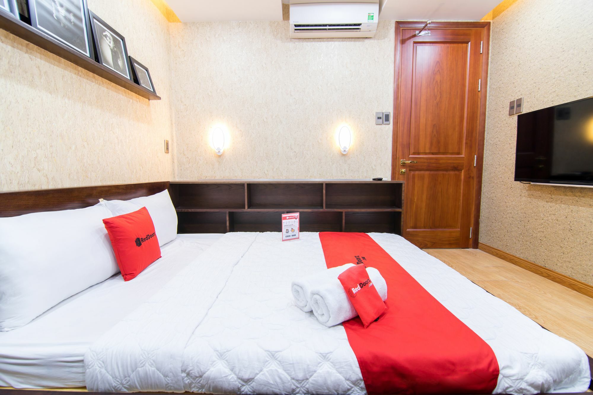 Reddoorz Plus @ Nguyen Trai Street Ho Şi Min Dış mekan fotoğraf