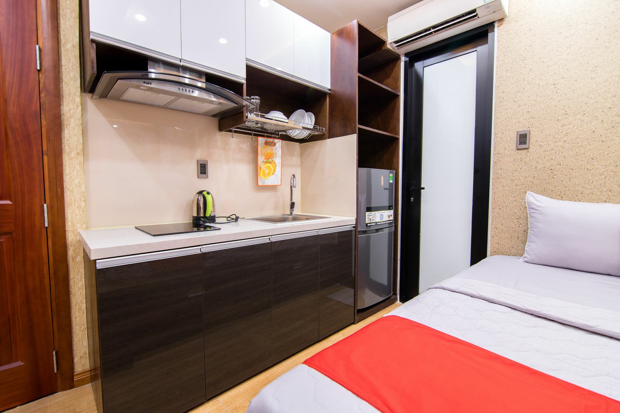 Reddoorz Plus @ Nguyen Trai Street Ho Şi Min Dış mekan fotoğraf