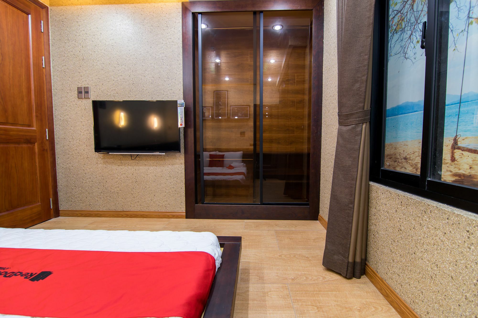 Reddoorz Plus @ Nguyen Trai Street Ho Şi Min Dış mekan fotoğraf